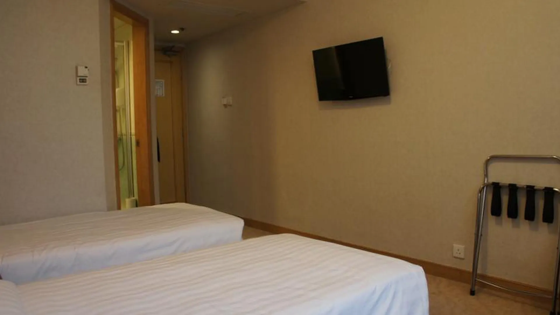 West Inn Hongkong