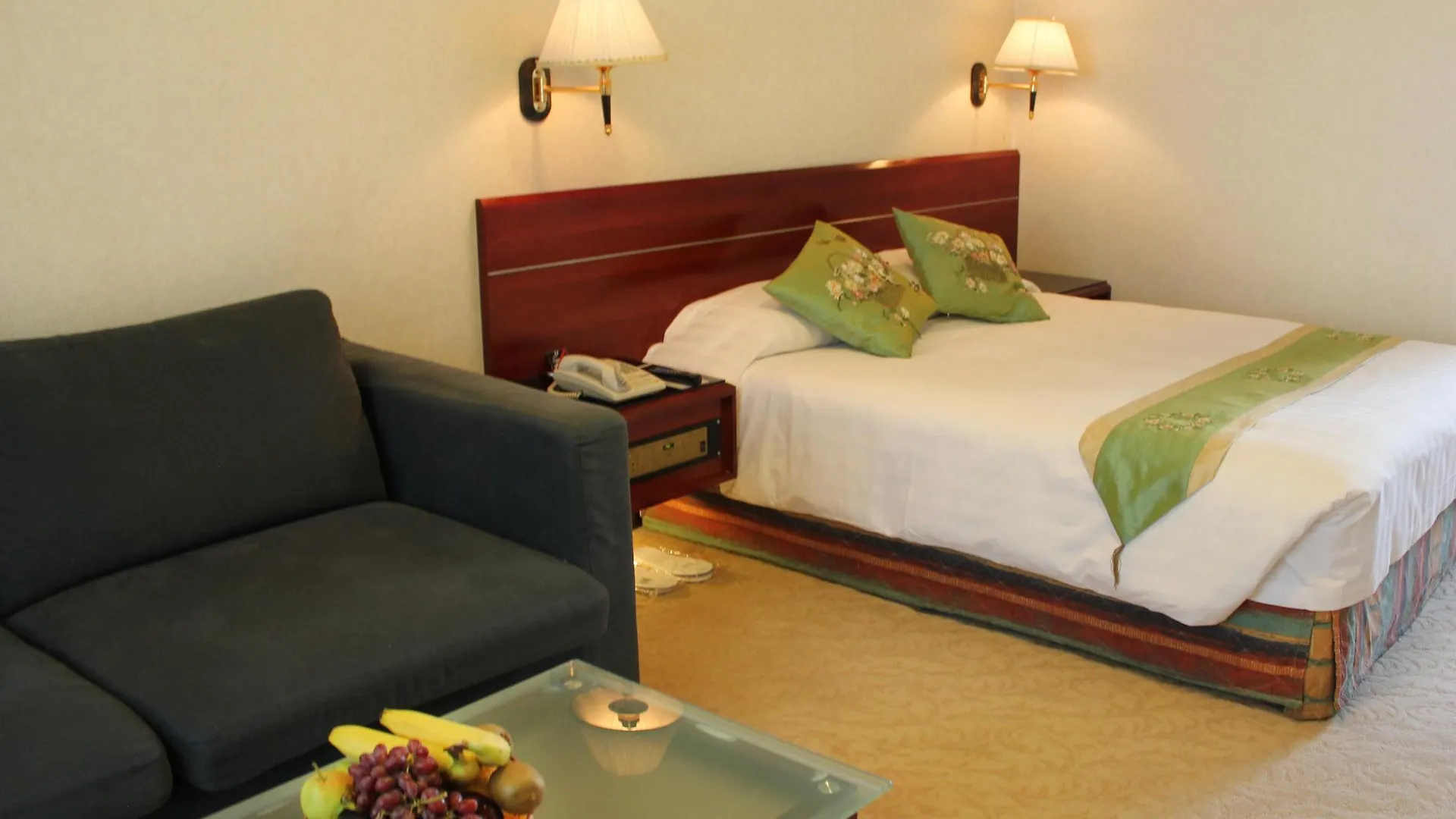 West Inn Hongkong