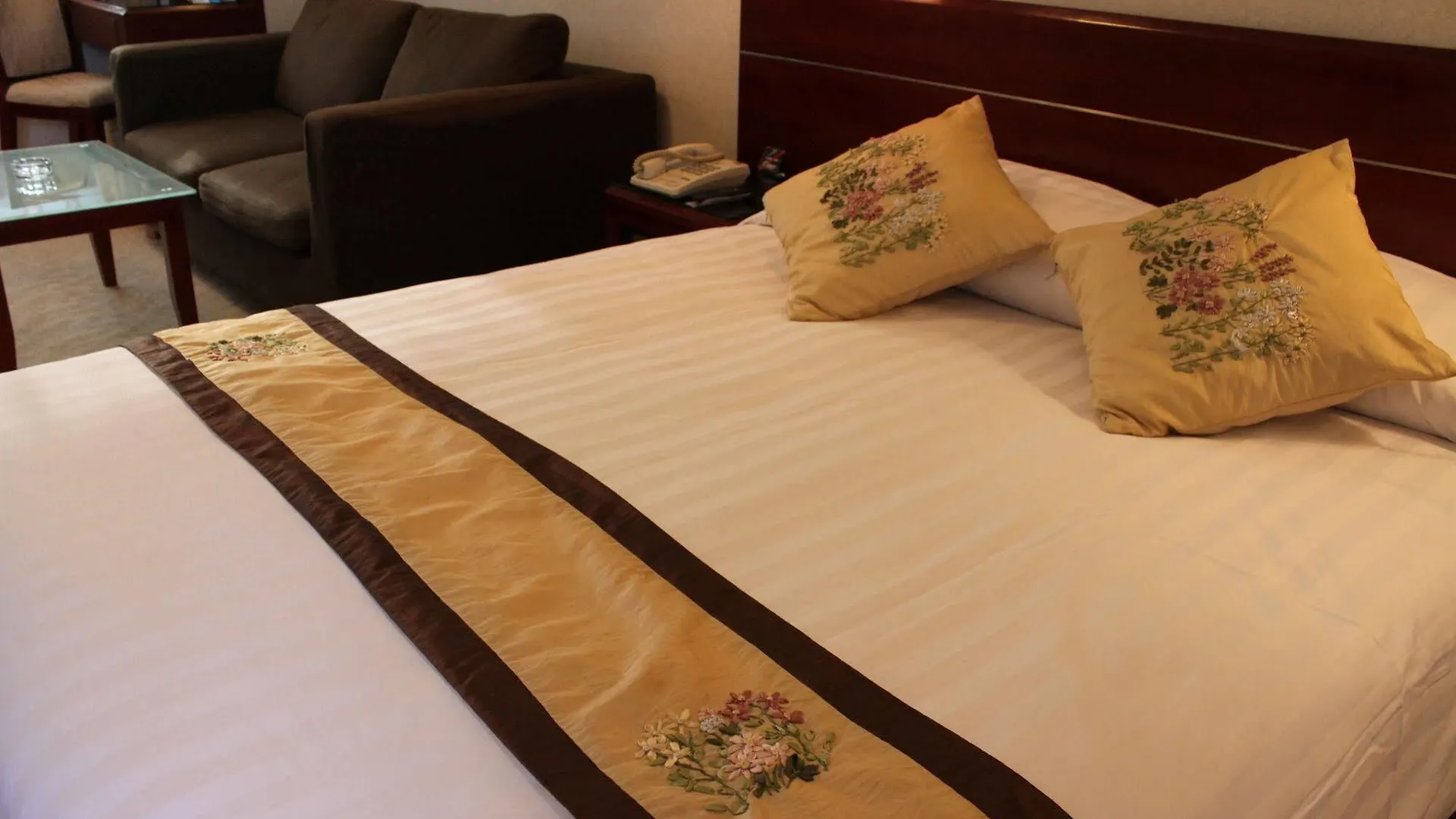 West Inn Hongkong 3*,