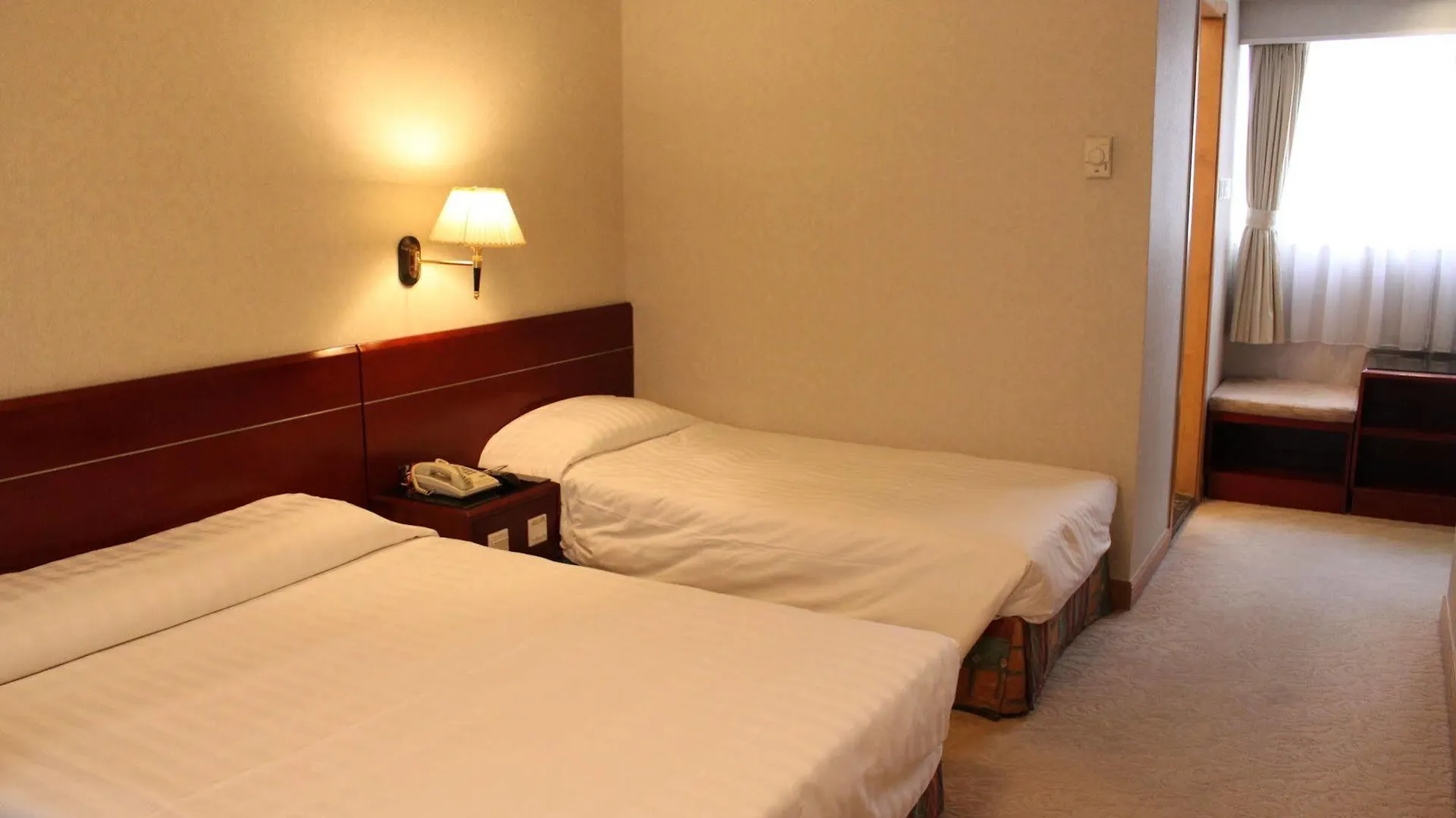 West Inn Hongkong 3*,  China