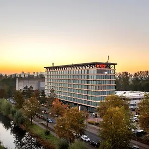 Corendon New-west, A Tribute Portfolio Amsterdam
